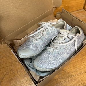 Merrell Vapor Glove 5 women’s barefoot shoes size 7.5 Never worn